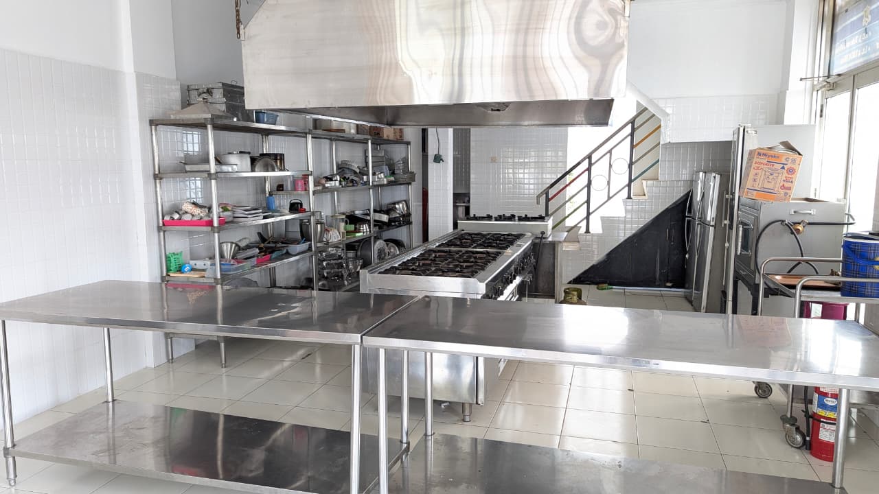 Main Kitchen (Dapur Praktik)